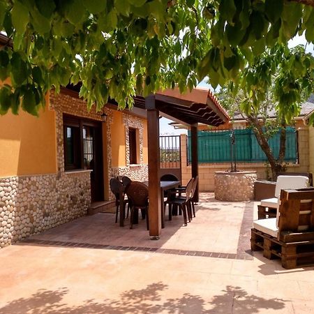 La Casita Del Abuelo Villa Villalmanzo Exterior photo