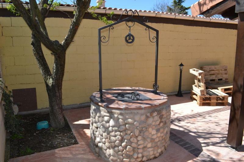 La Casita Del Abuelo Villa Villalmanzo Exterior photo